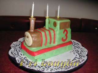 Marcipán Percy mozdony torta - gesztenyés